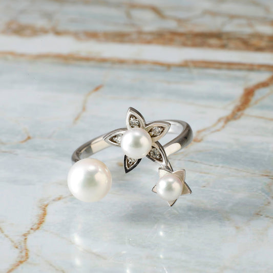 アコヤベビーパールリング(0.04ctダイヤ付き)